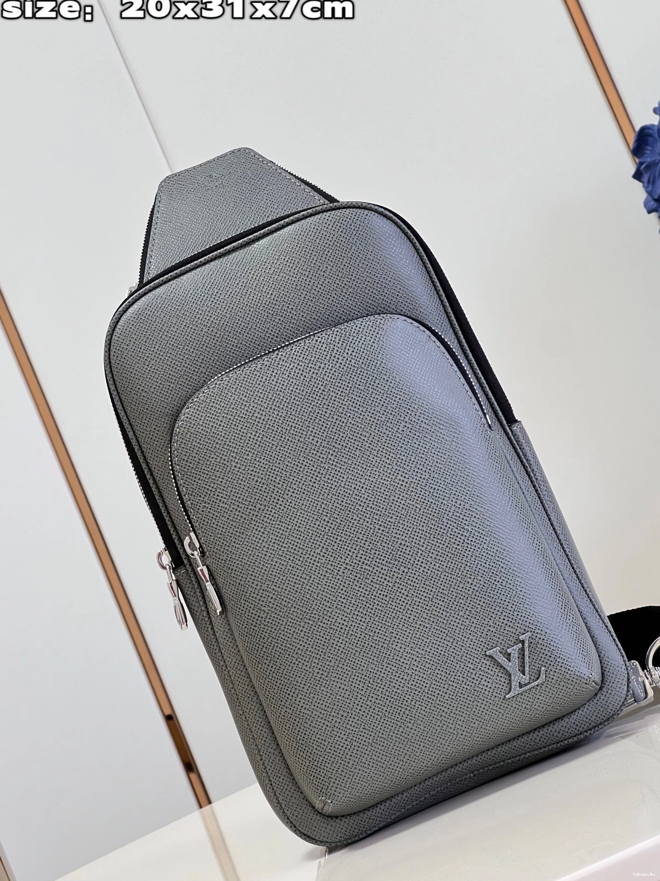 LOUIS Avenue Slingbag VUITTON NM-31*20*7CM 0226